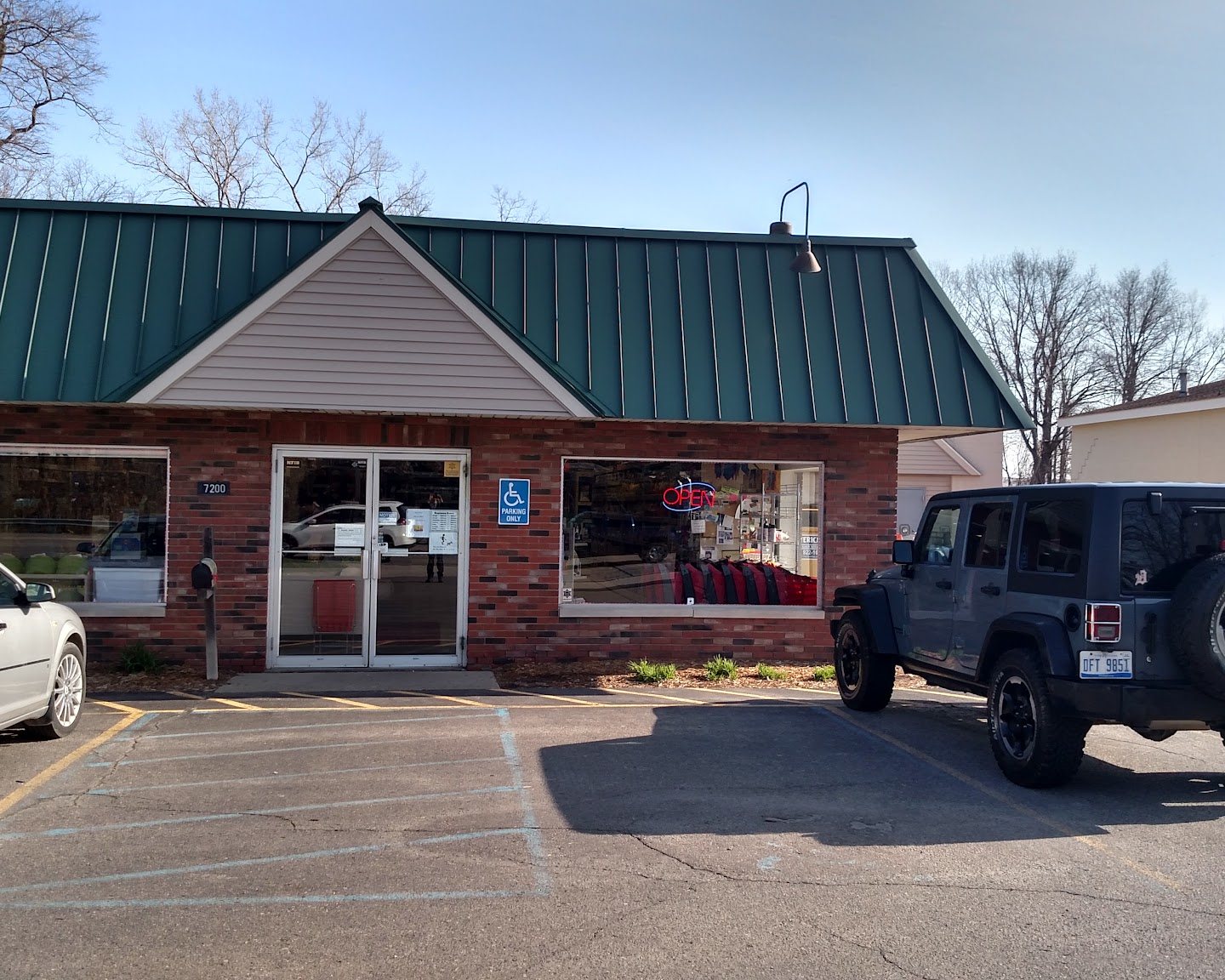 Market Place Pet Supplies storefront